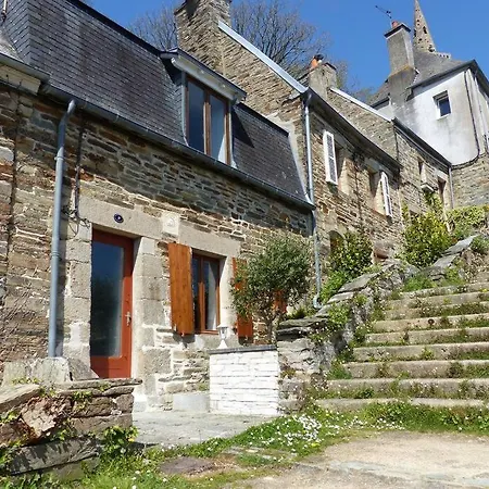 Holiday home Maison Historique - Cote De Granit Rose