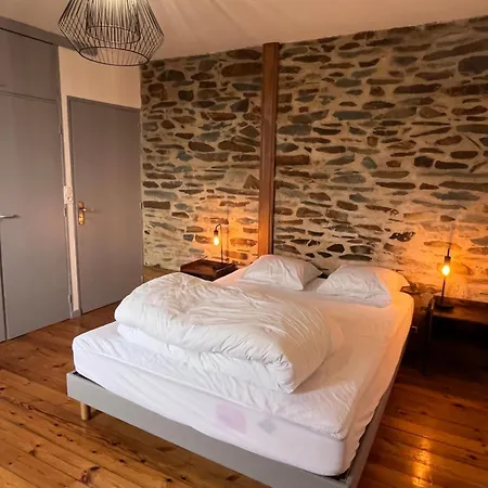 Maison Historique - Cote De Granit Rose
